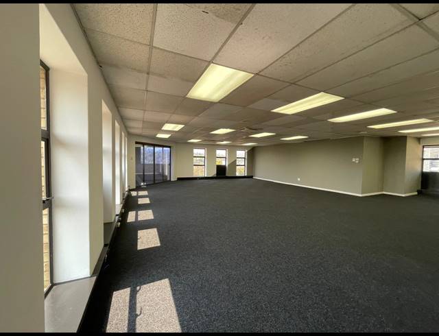 400M² OFFICE TO LET IN HURLINGHAM